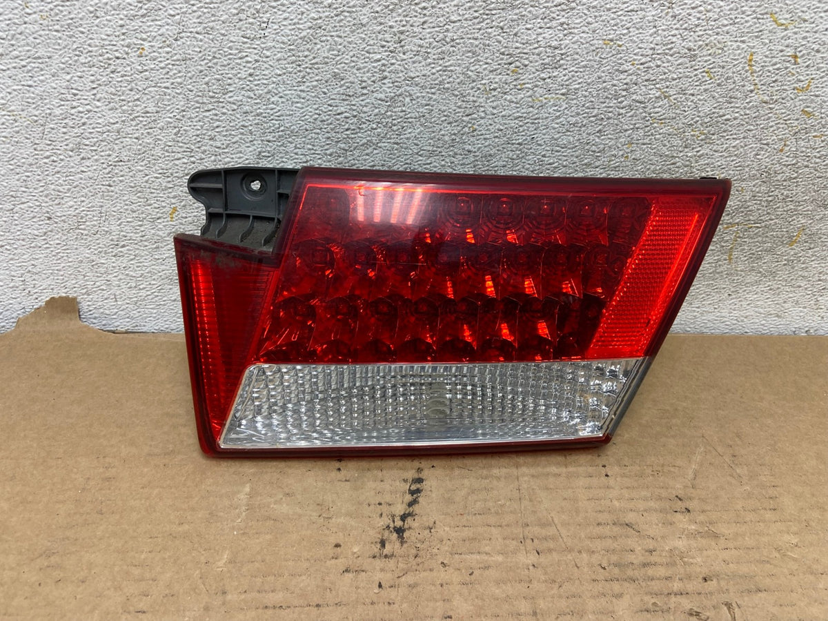 2006 2007 2008 2009 Hyundai Azera Right Passenger Inner Tail Light AH7897 LK0