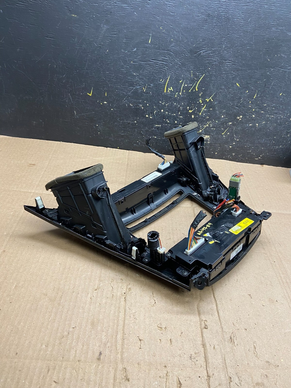 2011 - 2014 Hyundai Sonata Center Radio Climate Control Air Vent Bezel AA4789 DG3