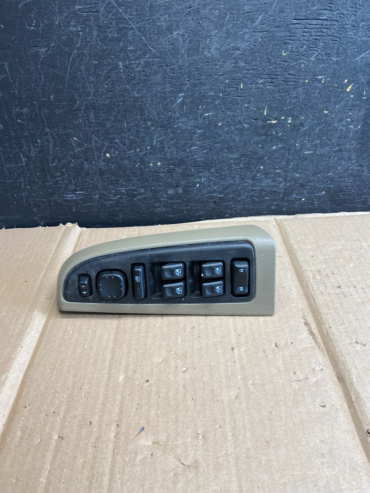 2003-2006 Cadillac Escalade Master Left Driver Power Window Switch AH5582 DW1