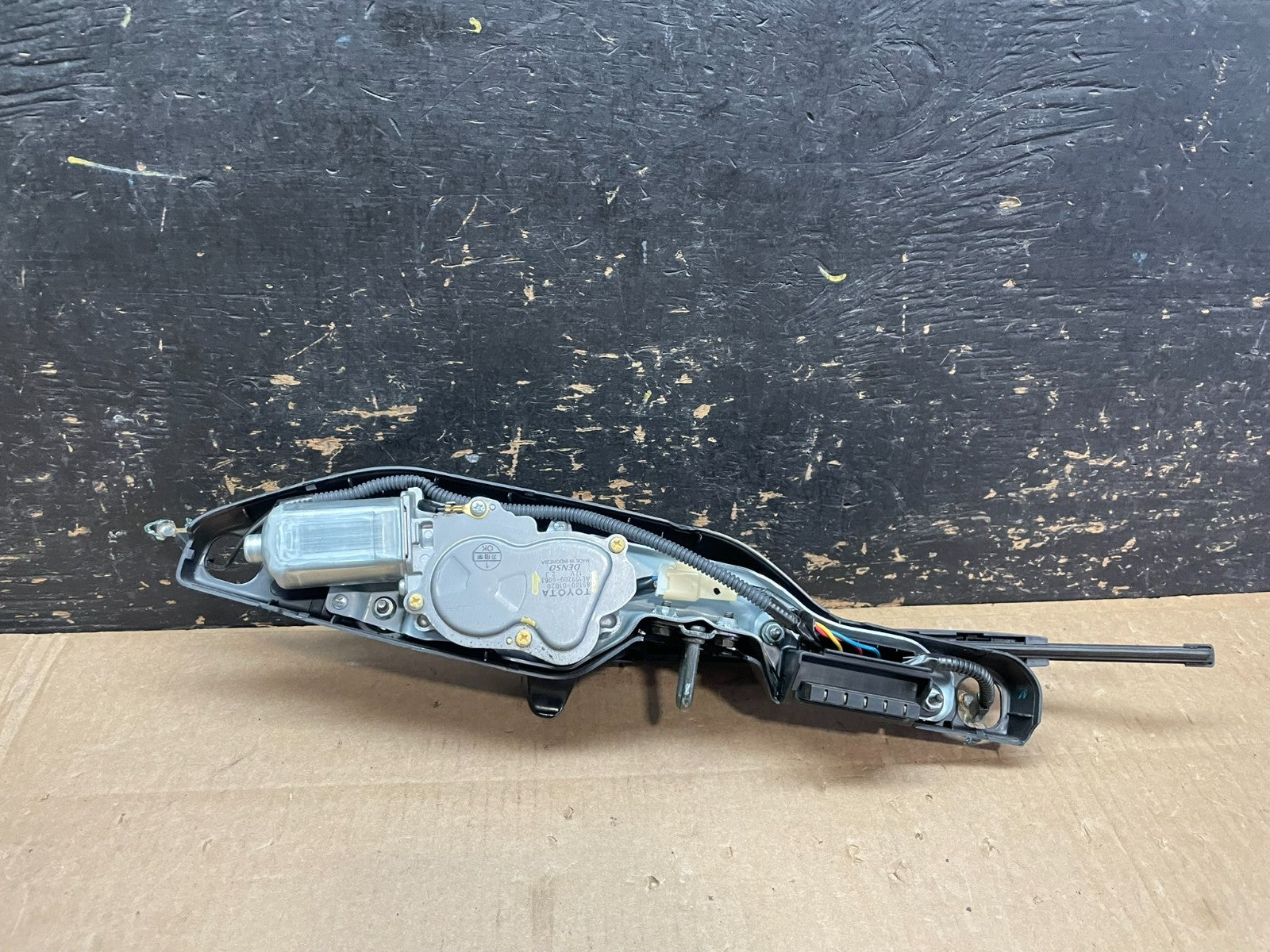 2003 to 2009 Toyota Corolla Matrix Rear Wiper Windshield Motor OEM ab3167 DG5
