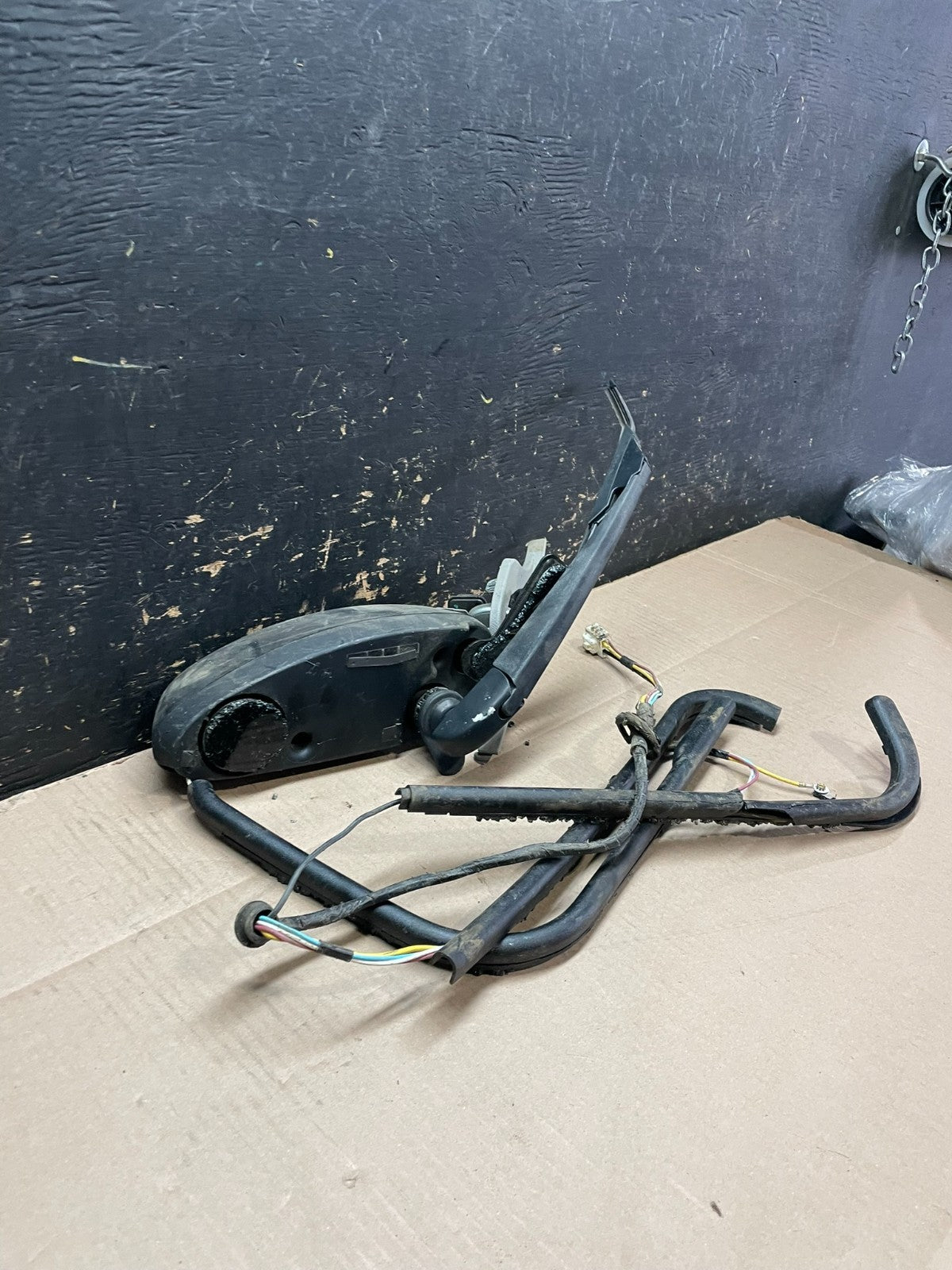 2011-2013 Jeep Grand Cherokee Tailgate Back Door Rear Wiper Motor Wiper Z8284 DG2