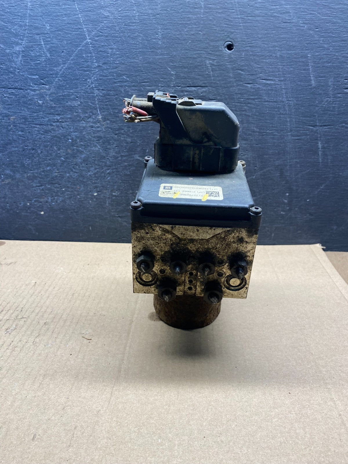 2012-2017 Chevrolet Express GMC Savana ABS Anti Lock Brake Pump ah3194 DG1