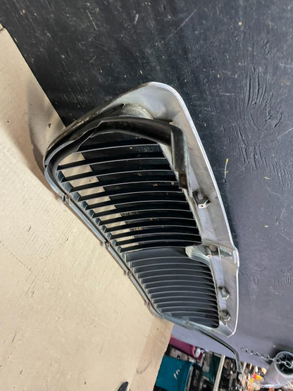 1998 to 2002 Lincoln Navigator Front Upper Grill Grille Oem U7510 DG6