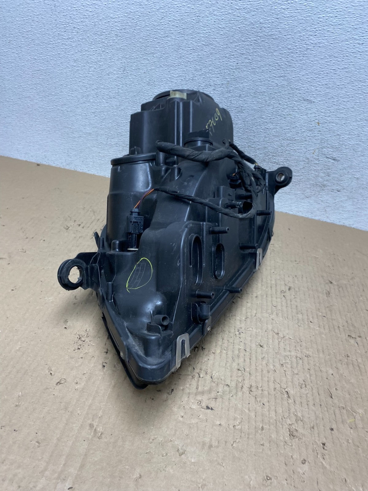 Halogen 2006-2009 Mercedes-Benz ML Class Right Passenger Headlight AF7009 DW8