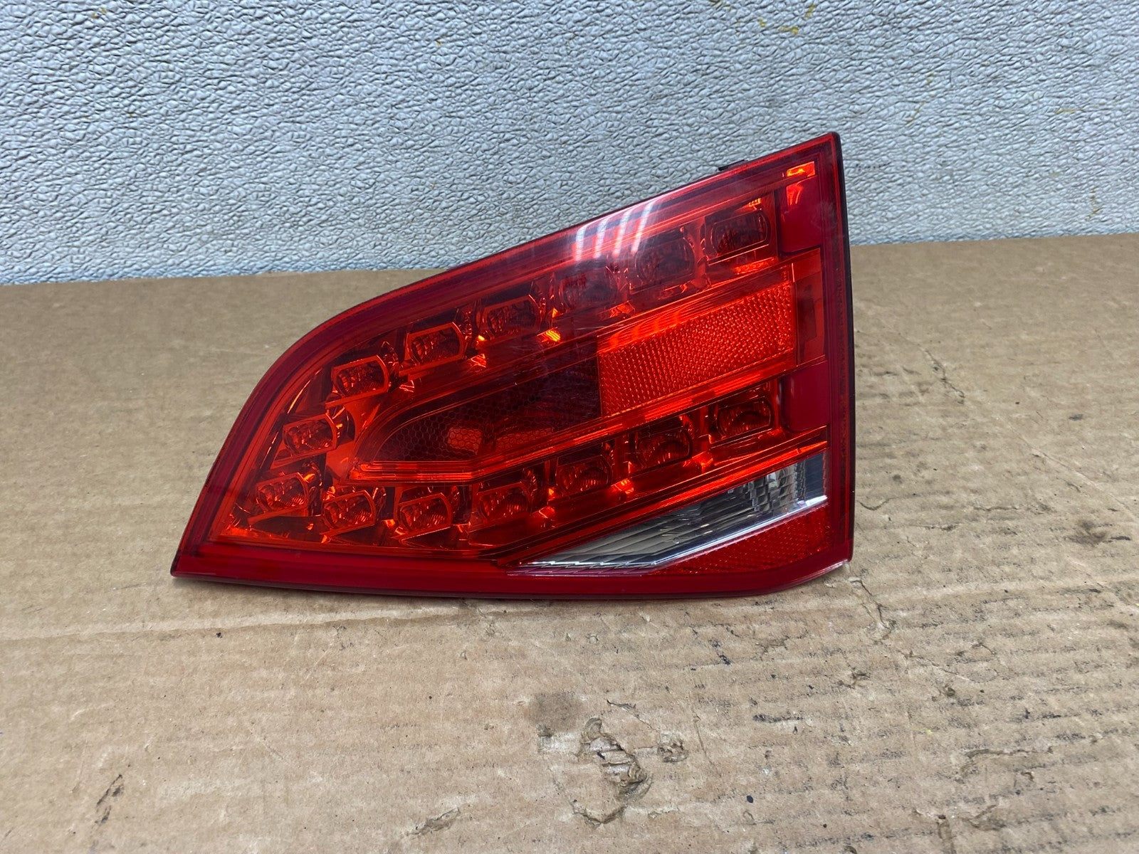 2009 - 2012 Audi A4 Sedan Right Passenger Side Inner LED Tail Light Z2769 DW0