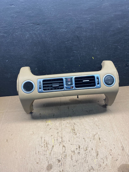2010 2011 2012  Land Rover Range Rover Center Dash Air Vent Trim Oem P7720 DG0