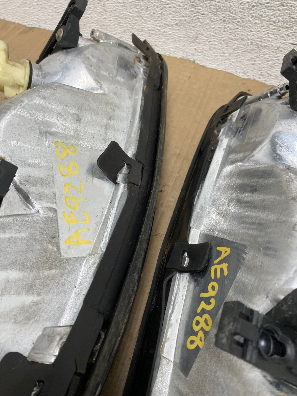 1997 to 2003 Chevrolet Malibu Left+Right Side Headlights AE9288 LK7