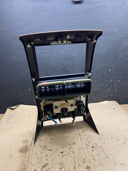 2006 - 2010 Ford Explorer Radio Heater Climate A/C Control Bezel  Trim x6393 DG3