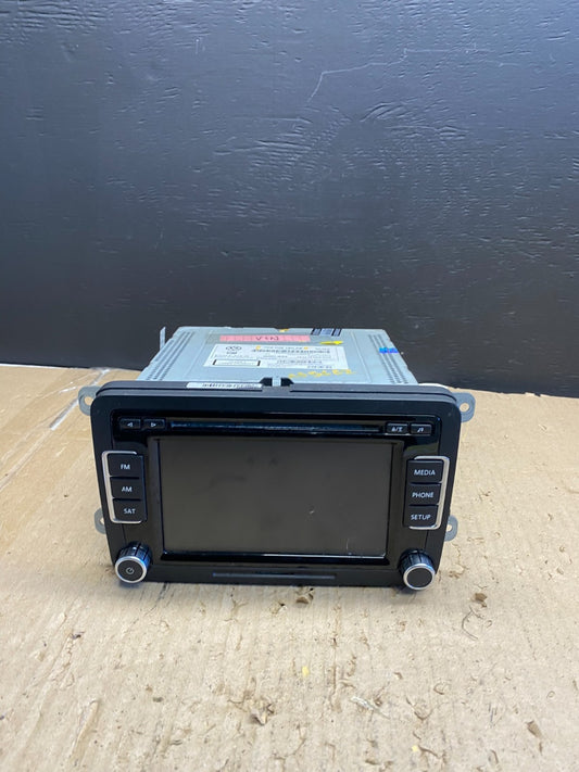 2011 to 2014 Volkswagen Passat Jetta Radio CD Player AM/FM Media AB5662 DG0