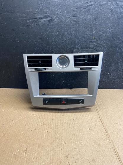 2007 2010 Chrysler Sebring Center Dash Radio Clock Bezel Trim Panel Oe AE4468 DG0