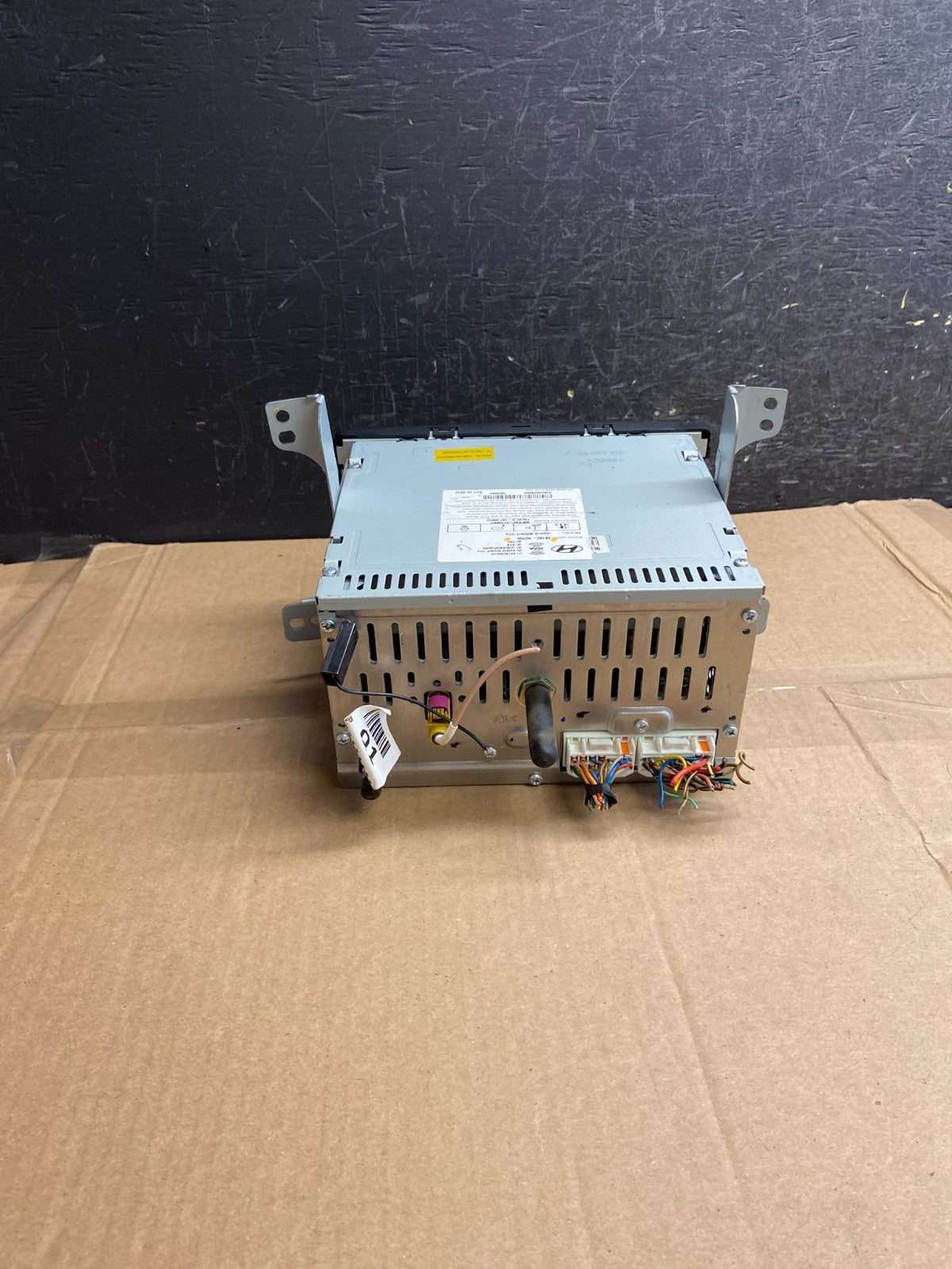 2011 to 2012 Hyundai Sonata Am Fm Cd Player Radio Receiver AF2733 DG3