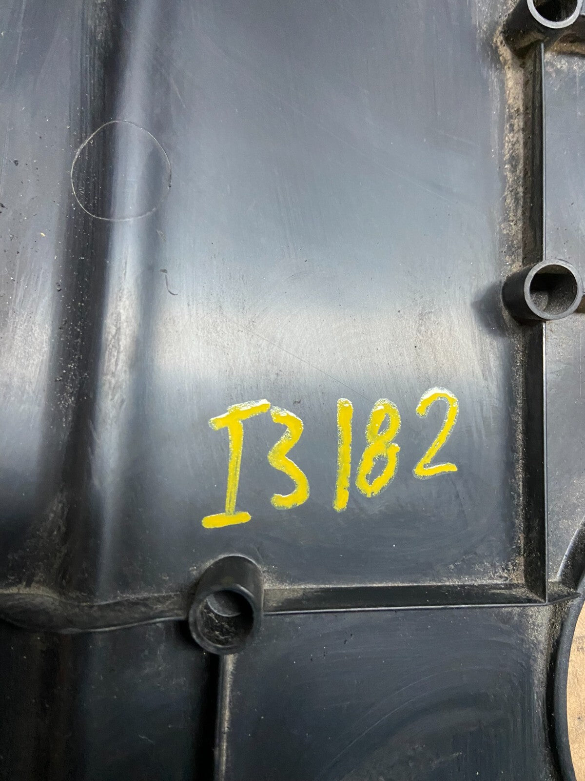 2006 to 2007 Toyota Highlander Hybrid Engine Motor Top Front Cover i3182 DG19
