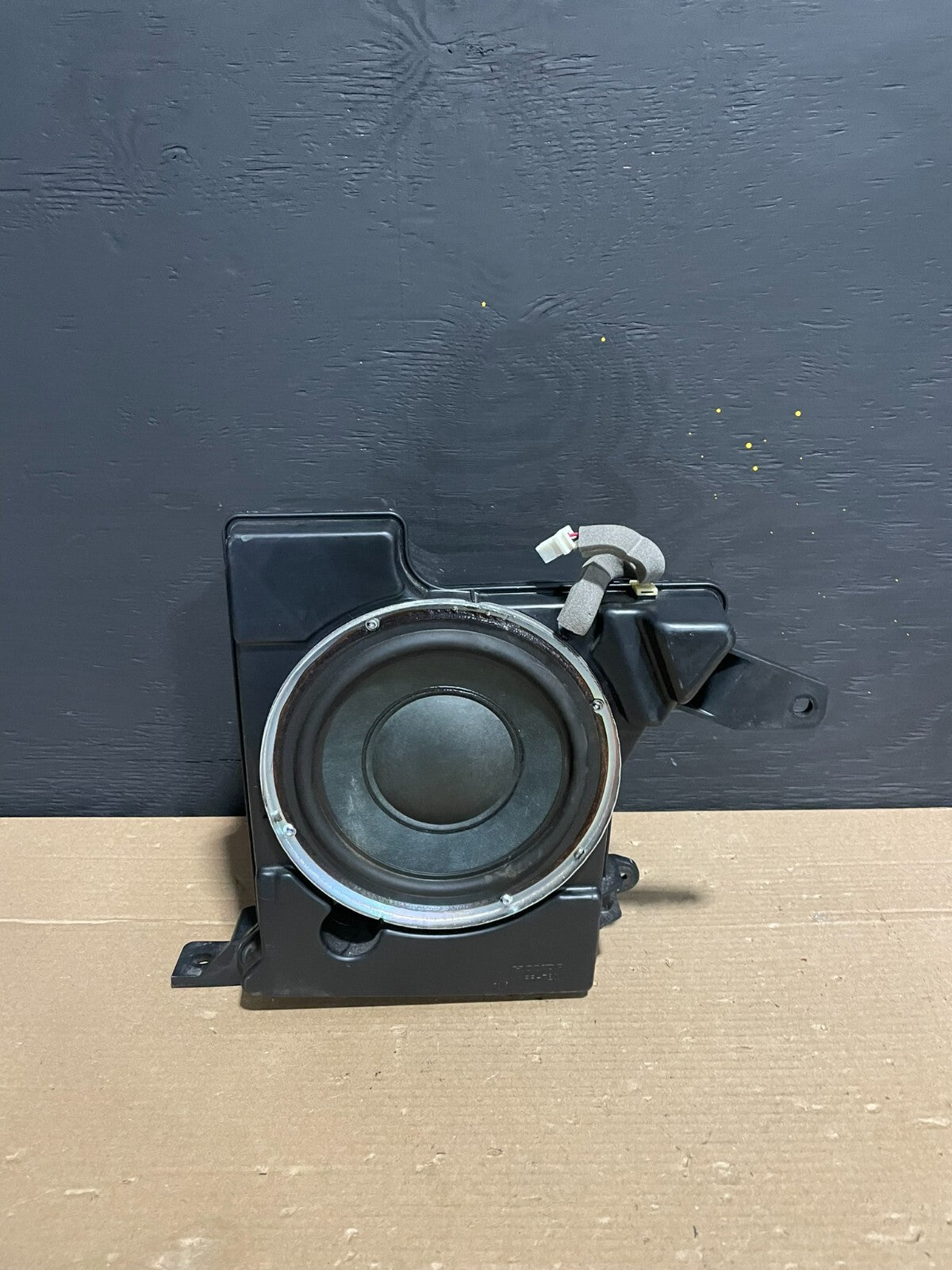 2011 to 2017 Honda Odyssey Rear Subwoofer Speaker D46310