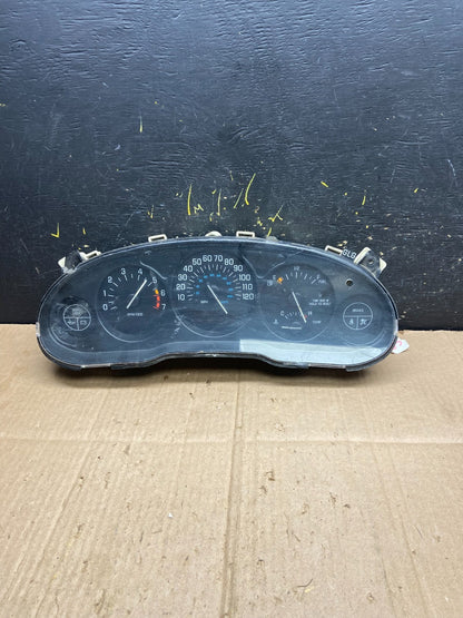 1999 to 2004 Buick Regal Dash Speedometer Cluster Gauge Oem AA8110 DG0