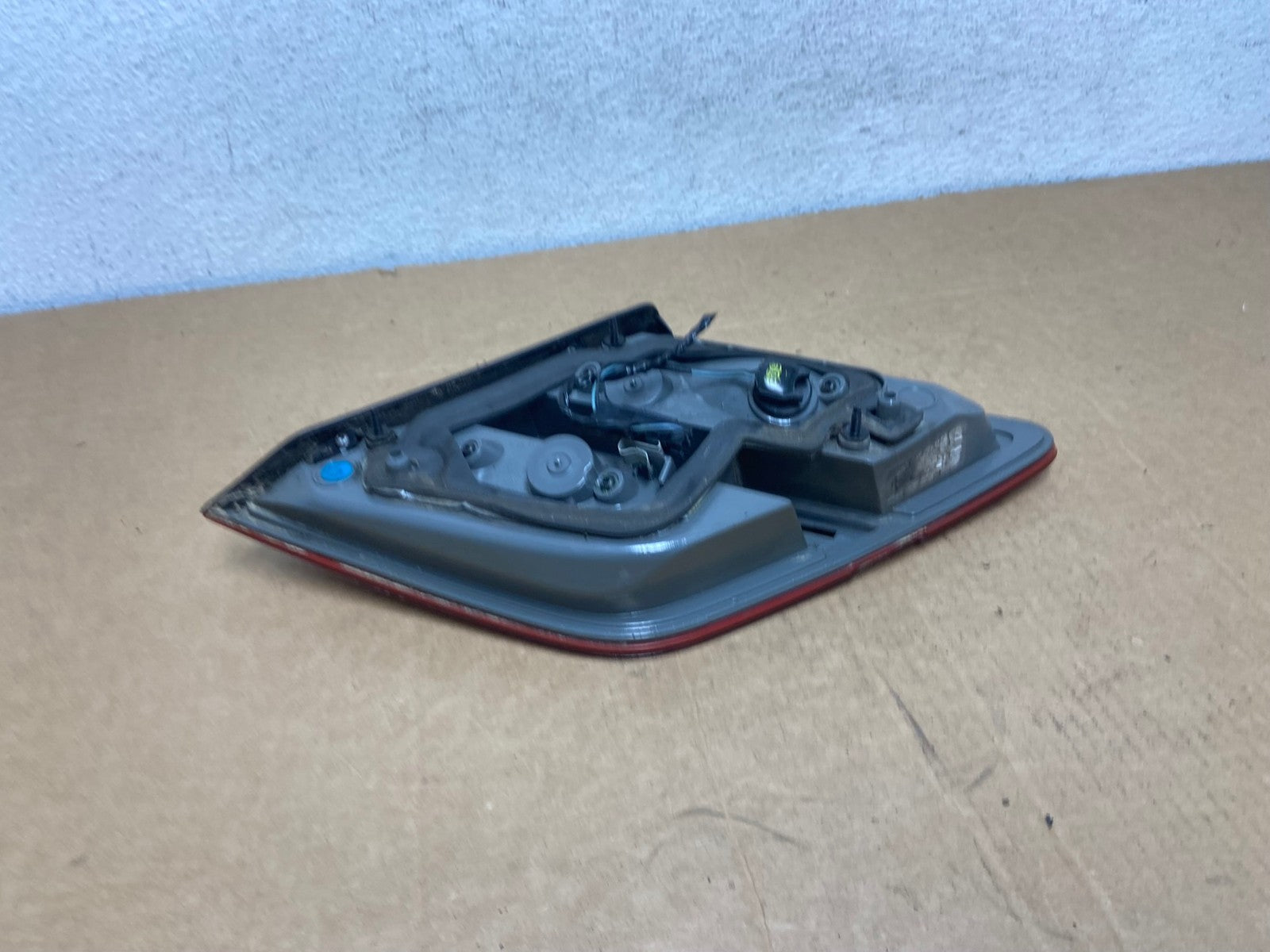 2013 to 2018 Ford Taurus Left Driver Lh Side Tail Light Inner AD5418 LK4
