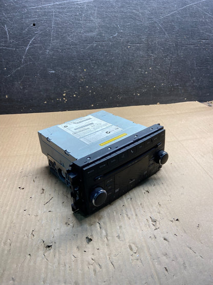 2010 Dodge Journey AM FM Radio 6 Disc CD Player Receiver y3665 DG1