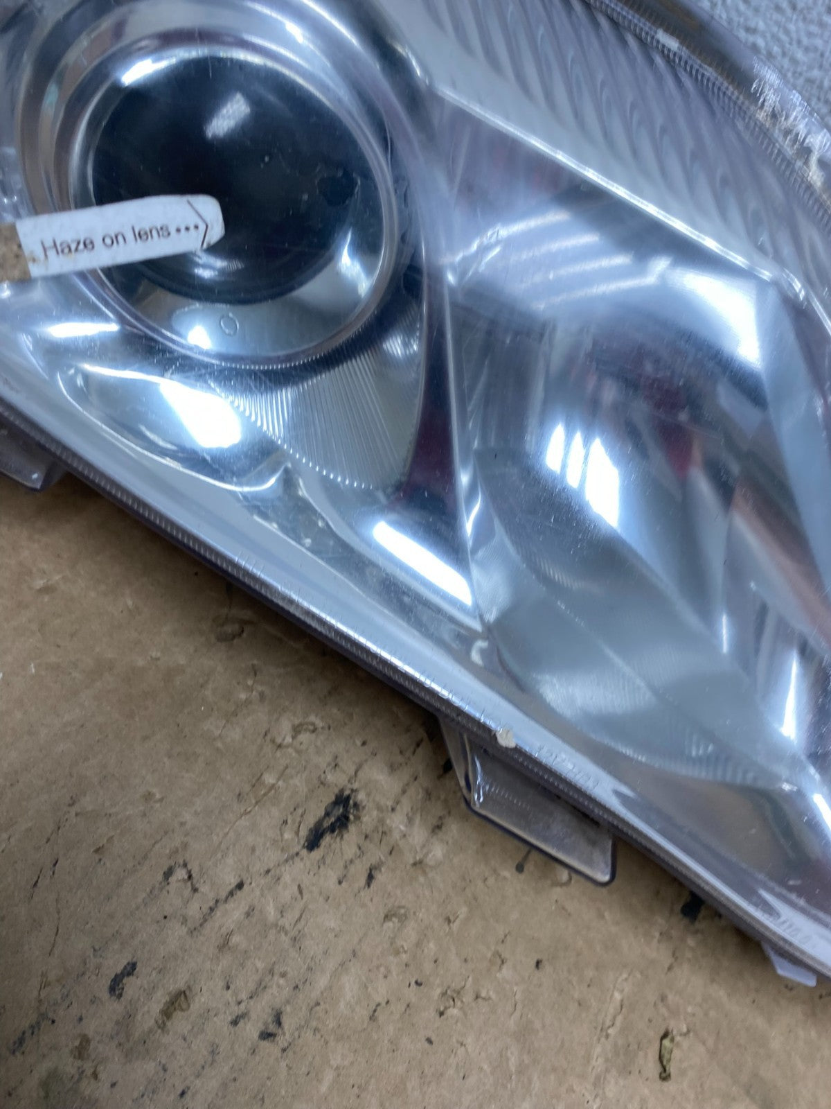 2010 - 2011 Toyota Camry Left+Right Halogen Headlights AG2452 DW5