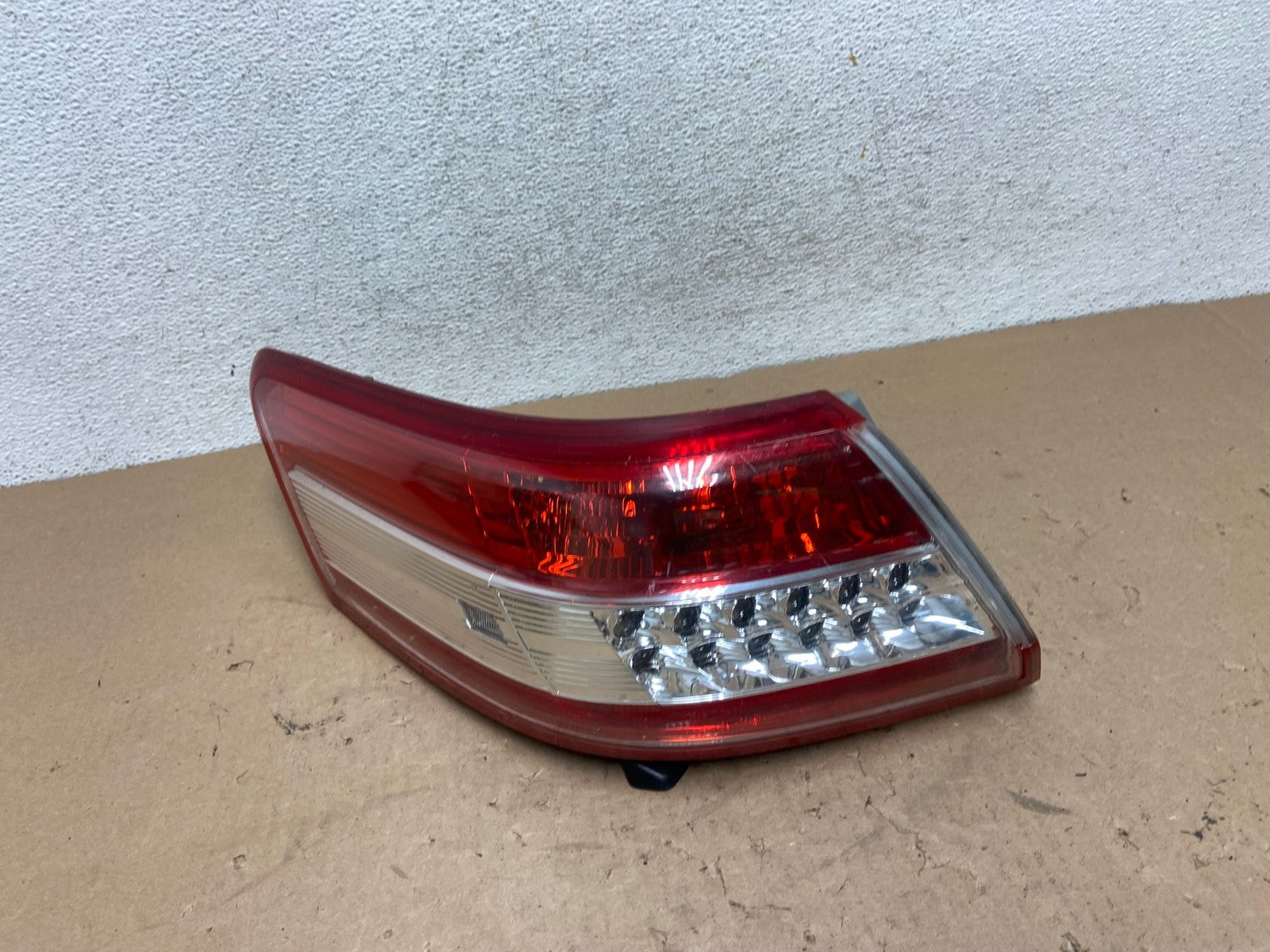 Led Trim 2010-2011 Toyota Camry Left Driver Lh Side Tail Light AG4271 LK0