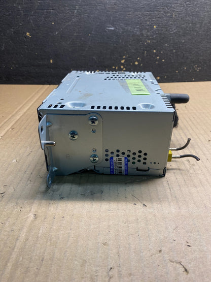 2014 to 2015 Ford Explorer Audio Equipment Radio Receiver AM FM CD AB2685 DG1