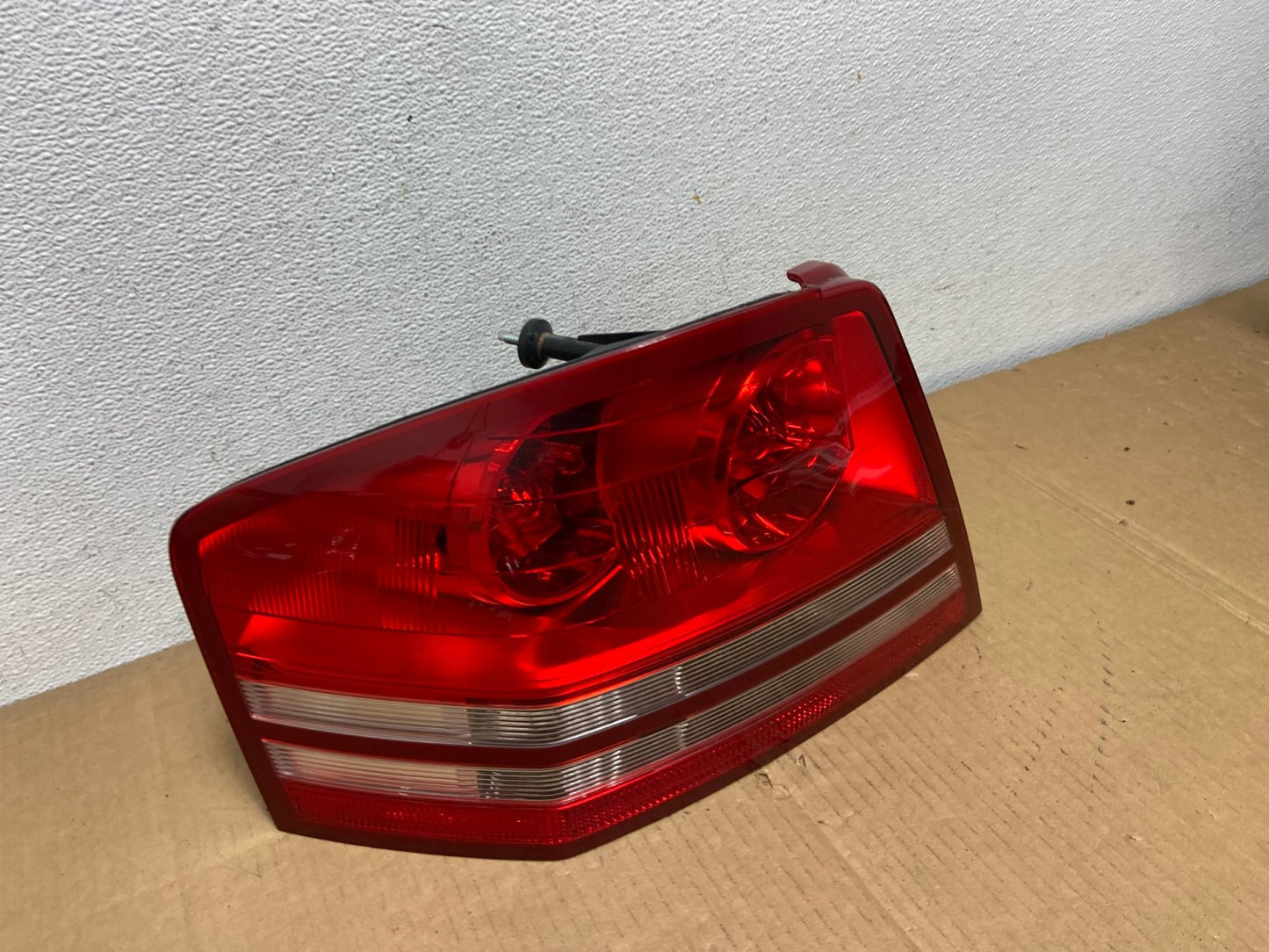 2008 2009 2010 Dodge Avenger Left Driver Lh Side Tail Light AD0763 LK2