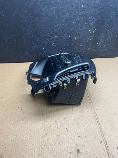 2015 to 2018 Ford Focus Center Radio Stereo Control Unit Trim ae3841 DG1