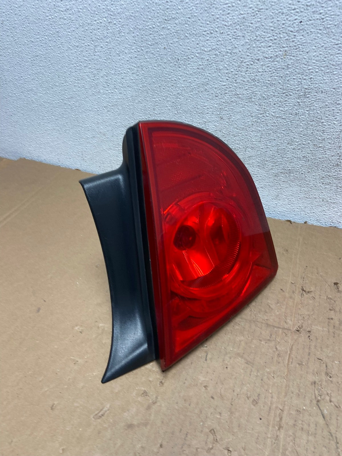 2008 2012 Chevrolet Malibu Right Passenger RH Side Tail Light AD8110 LK2