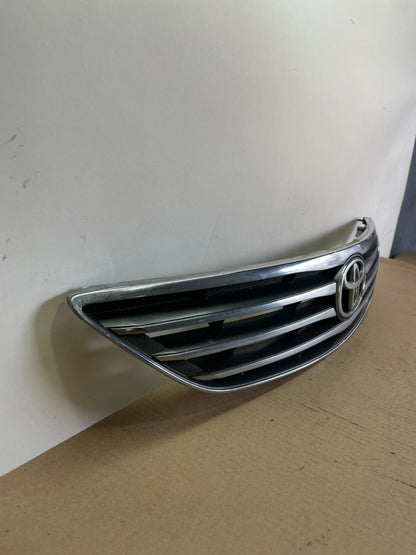 2005 to 2006 Toyota Camry Front Upper Grill Grille AI4221 DG2