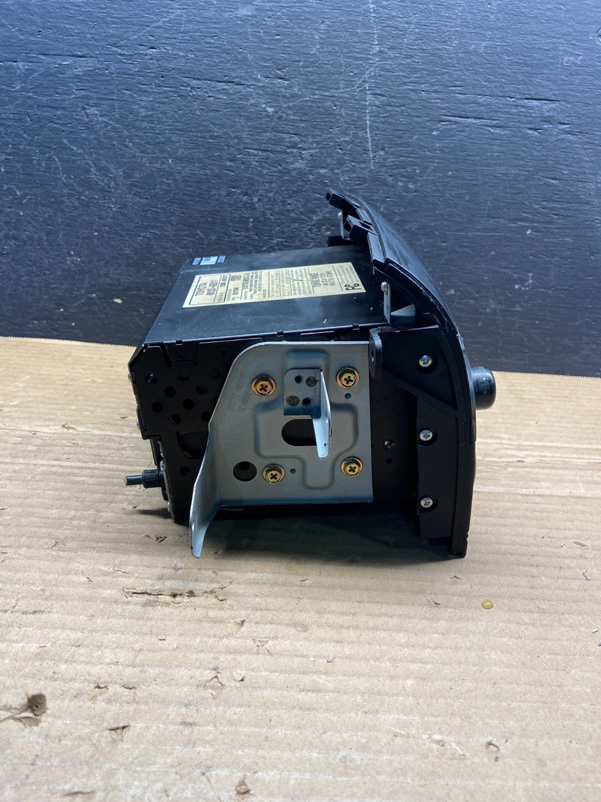 2004 to 2010 Toyota Sienna AM FM CD WMA Mp3 Radio Receiver ae4553 DG2