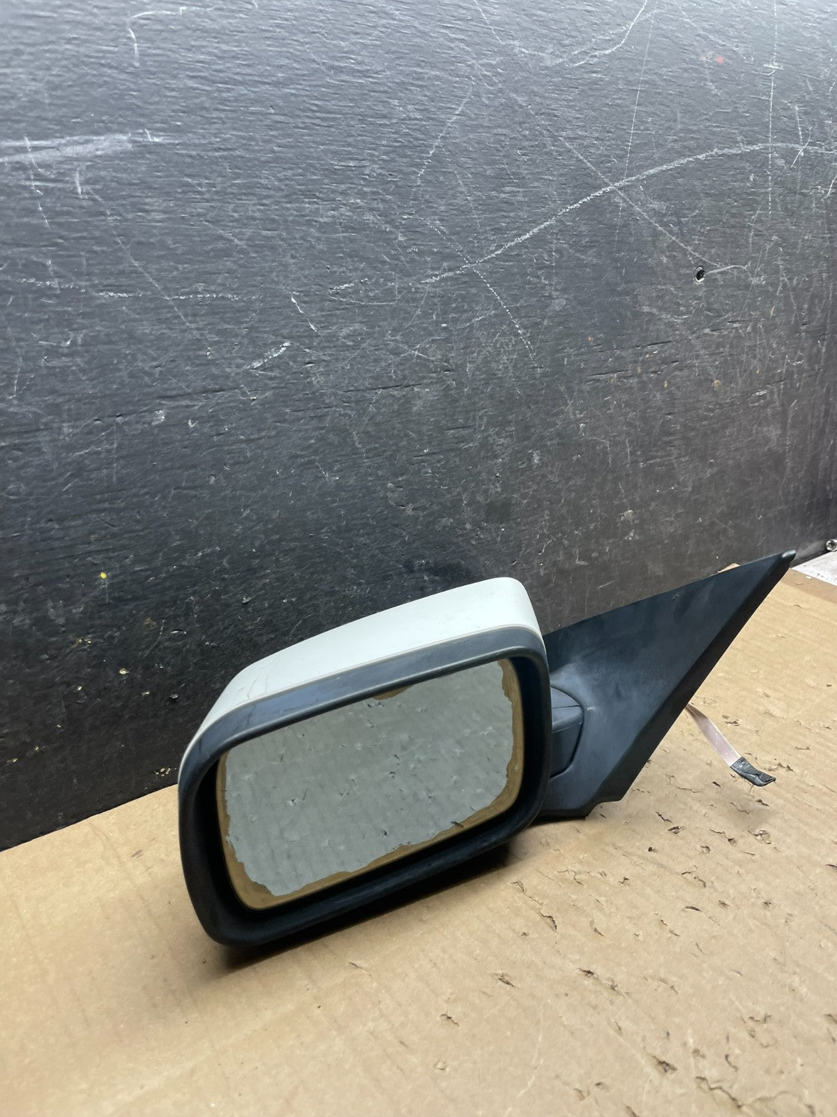 2003 2004 2005 BMW 3-Series Left Driver Lh Side View Door Mirror Q6379 DG11