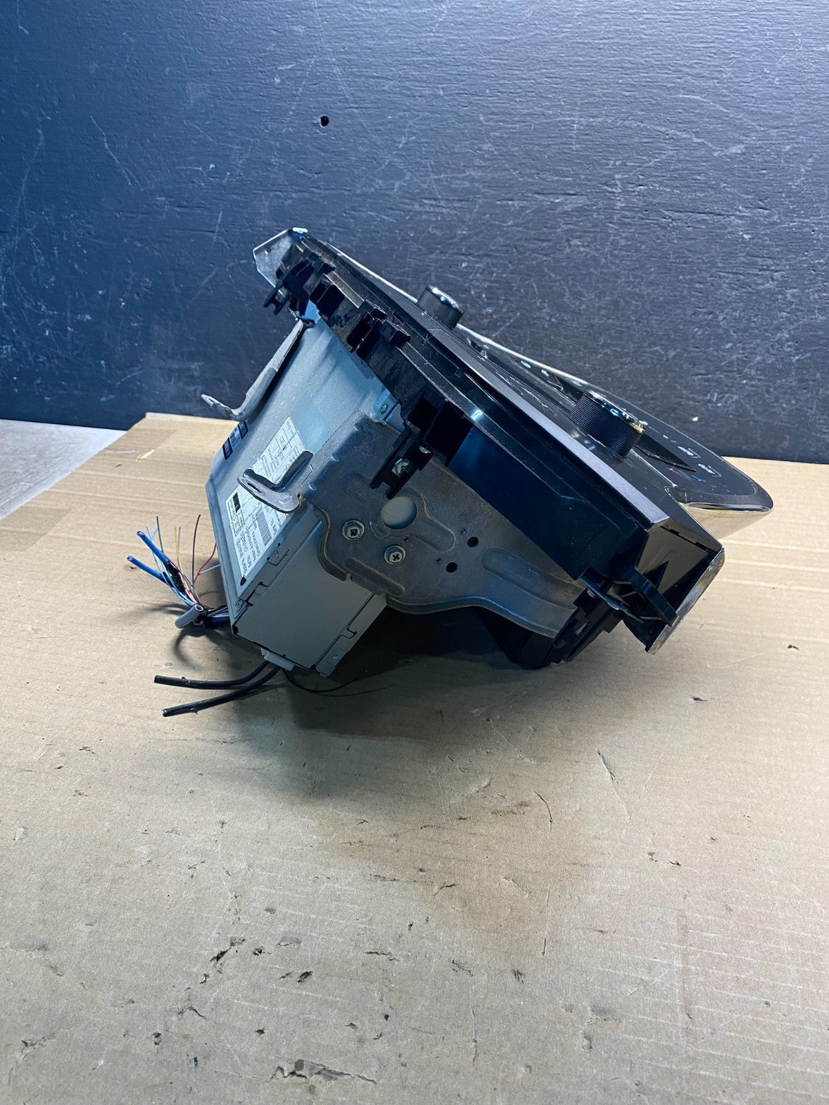 2013 - 2014 Toyota Avalon Radio Stereo CD Player Climate Control AF0062 DG4