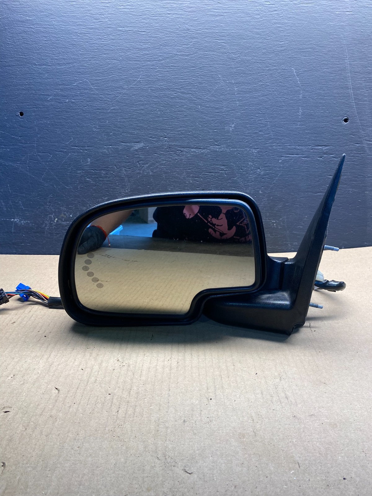 2003 to 2006 Gmc Yukon Left Driver LH Turn Signal View Door Mirror AC8837 DG9
