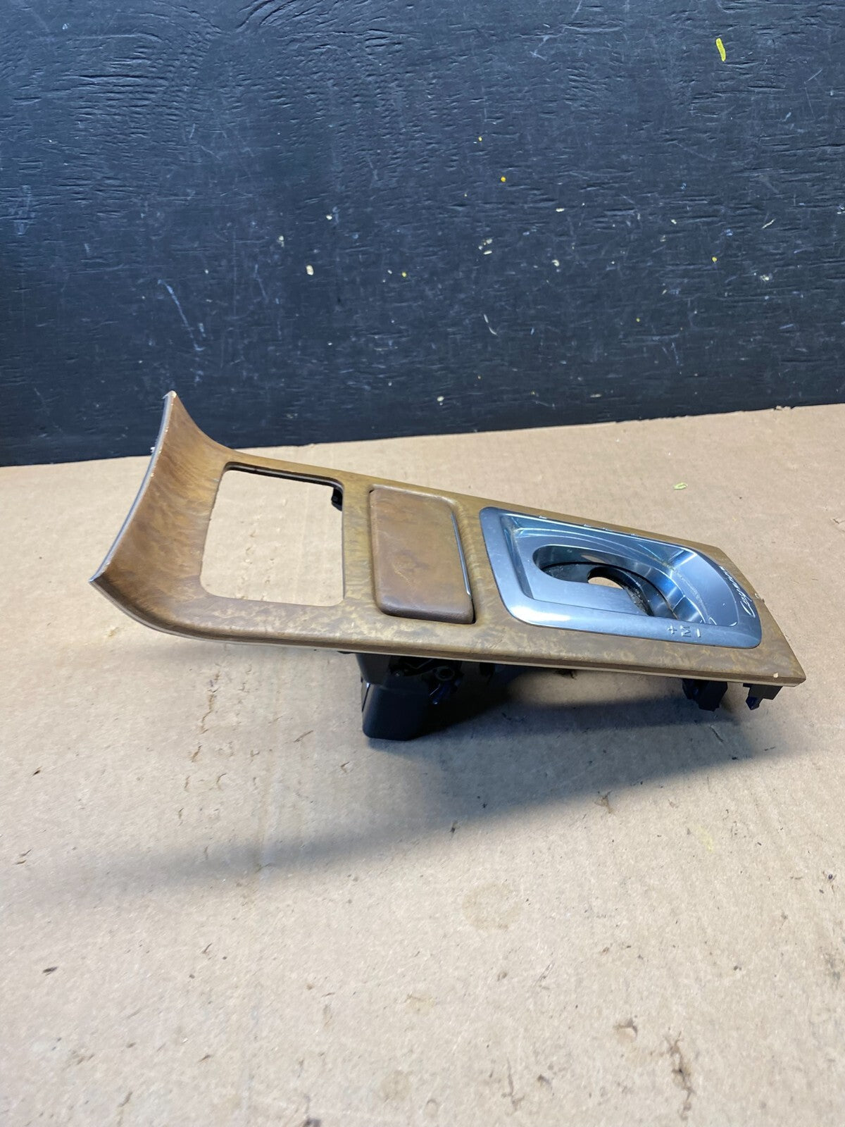 2011 to 2018 Porsche Cayenne Center Console Shifter Trim M1566 DG3