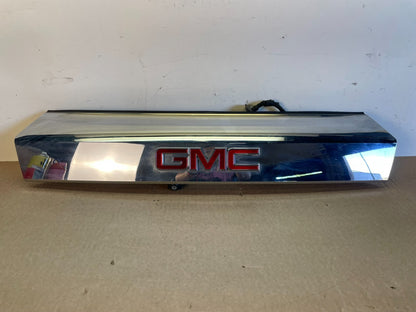 2010-2015 Gmc Terrain Lift Gate Handle Trim Back Up Camera Chrome Panel AG29010