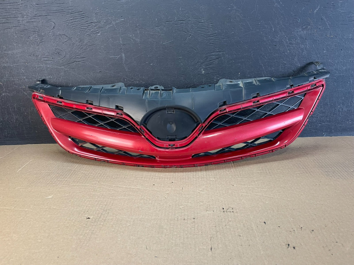2011 to 2013 Toyota Corolla Front Bumper Grille Grill AF52370