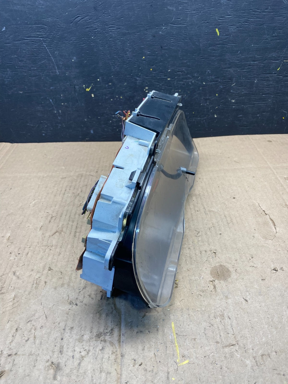 2001 - 2002 Ford Econoline E250 E350 Van Speedometer Instrument Cluster P0011 DG2