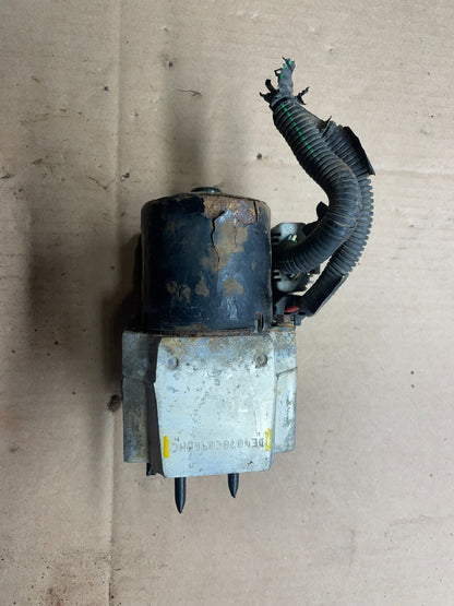 2004-07 Chevrolet Express ABS Pump Control 13567136 Module Q1434 DG1