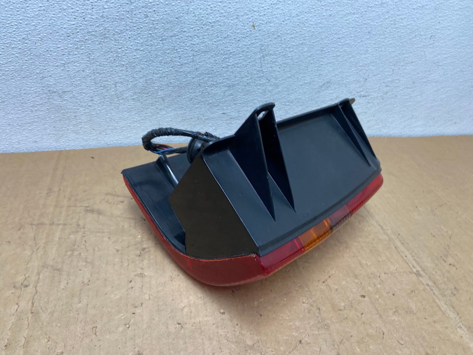 1993-1998 Jeep Grand Cherokee ZJ Right Passenger Rh Tail Light DEP AD1262 LK4