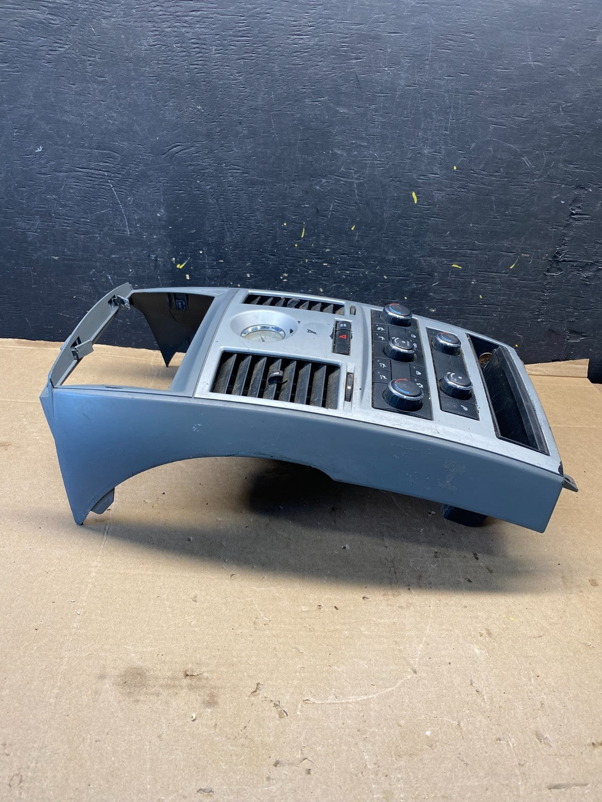 2008 - 2010 Dodge Grand Caravan Radio Bezel Climate Control Heat Heater R2506 DG5