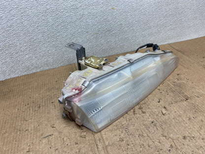 1992 to 1994 Mitsubishi Eclipse Eagle Talon Right Passenger Headlight AA64302