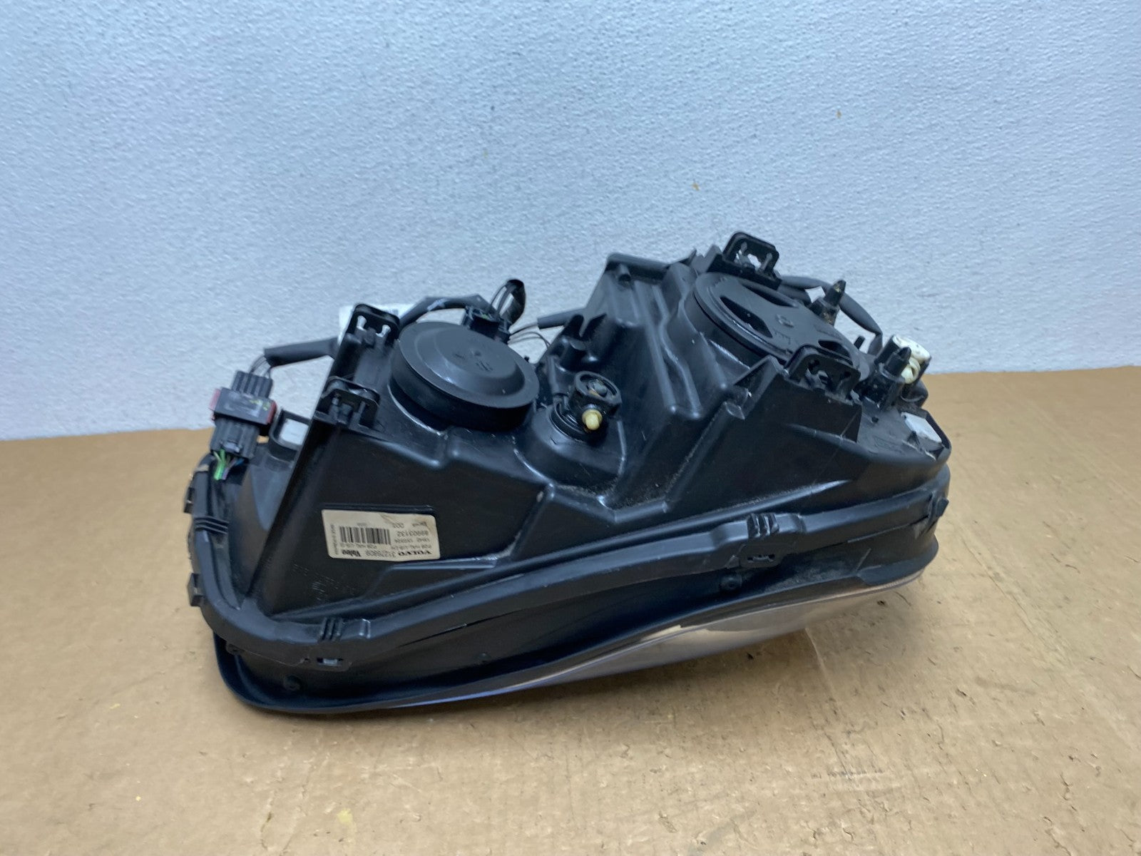 2003-2013 Volvo XC90 Left Driver LH Side Halogen Headlight AD0625 DW5