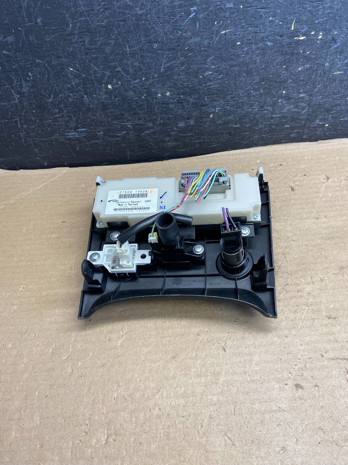 2011 to 2015 Nissan Rogue Heater Temperature AC Climate Control AH3696 DG3