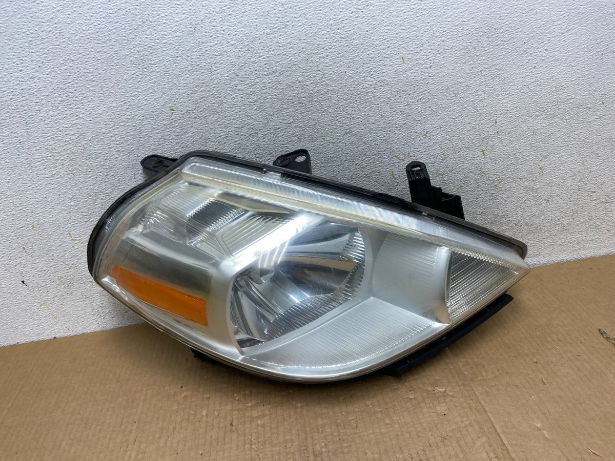 2008 to 2012 Nissan Versa Headlight Right Passenger Rh Side AI5849 DW0