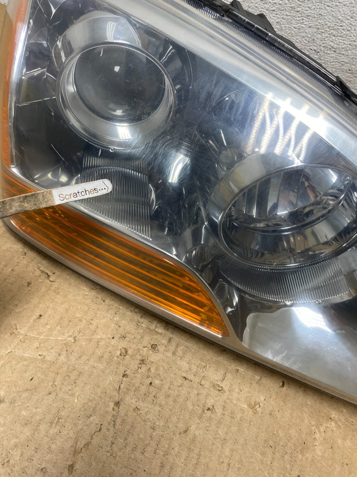 2007 2008 2009 Kia Sorento Right Passenger RH Side Headlight Halogen AG0551 DW3