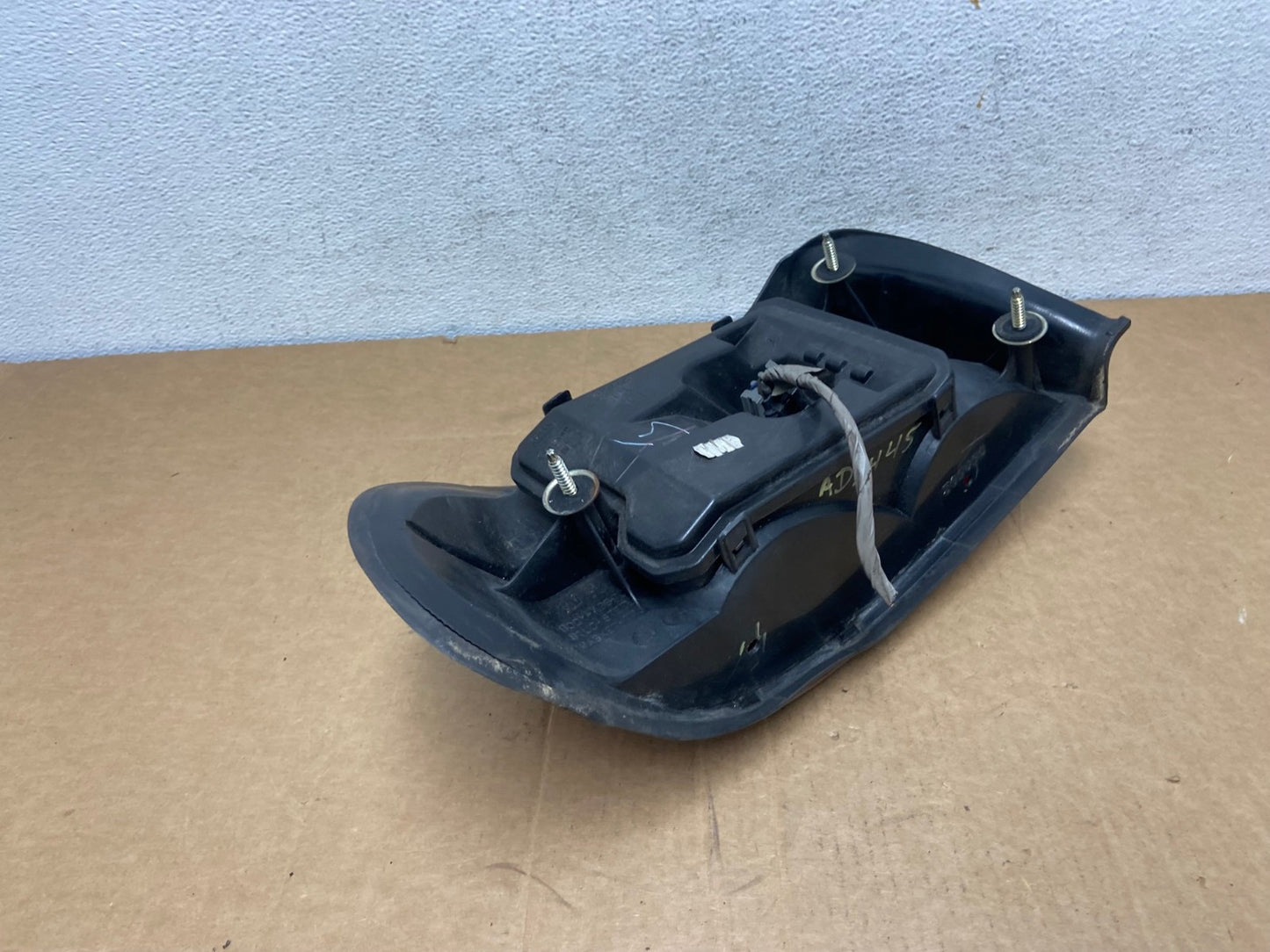 1997 to 2003 Chevrolet Malibu Passenger Right RH Side Tail Light AD5445 LK9