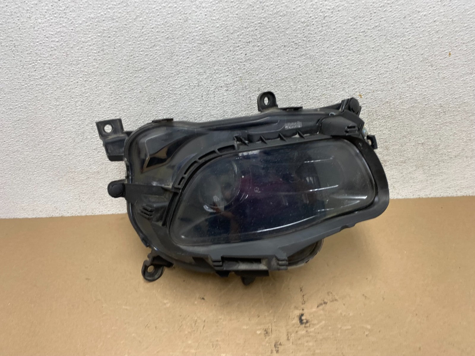 2014-2017 Jeep Cherokee Right Passenger RH Side Lower Headlight AF4475 DW0