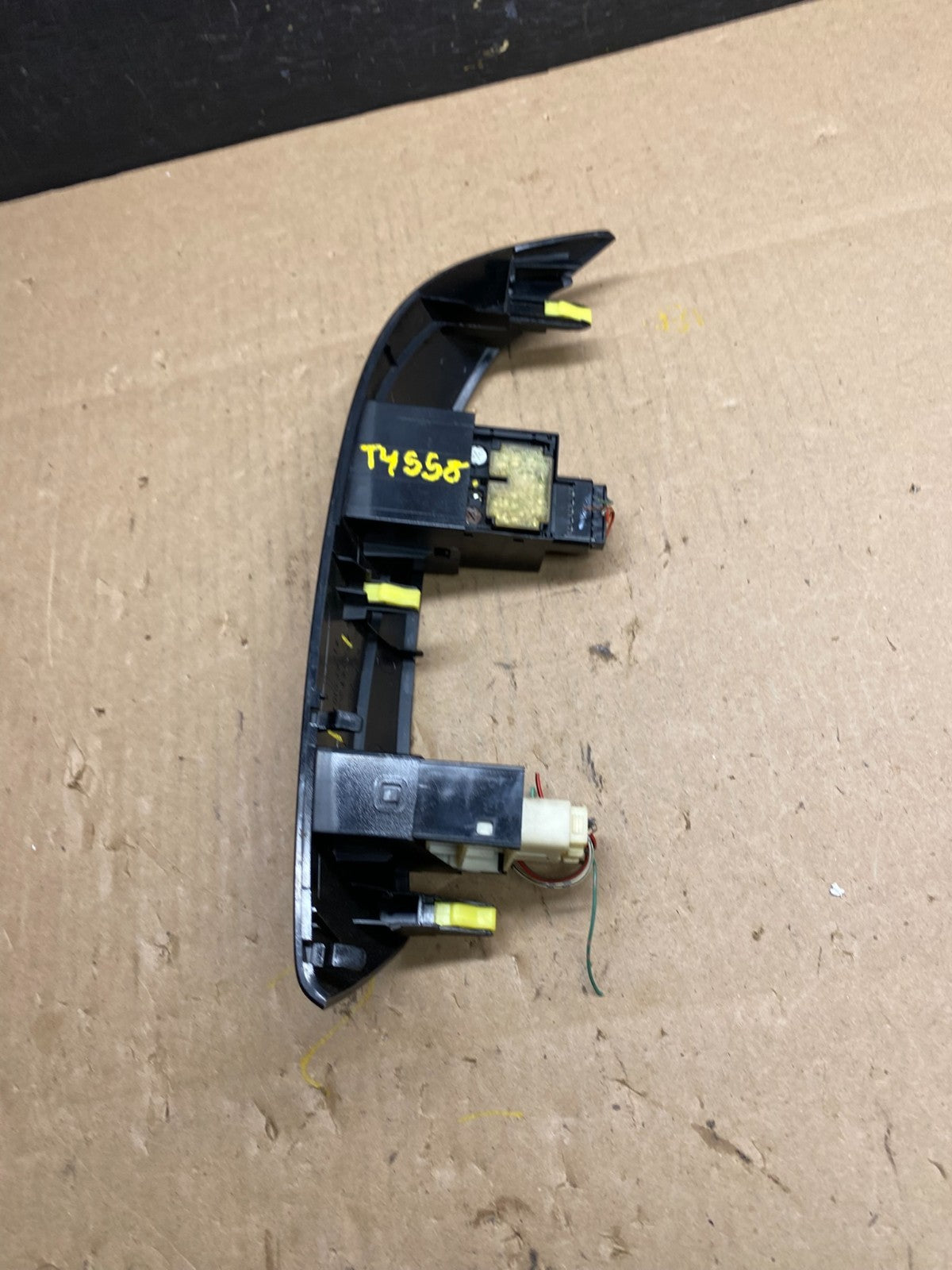 2004 to 2010 Toyota Sienna Right Side Radio Switches Bezel Trim OEM  T4558 DG2