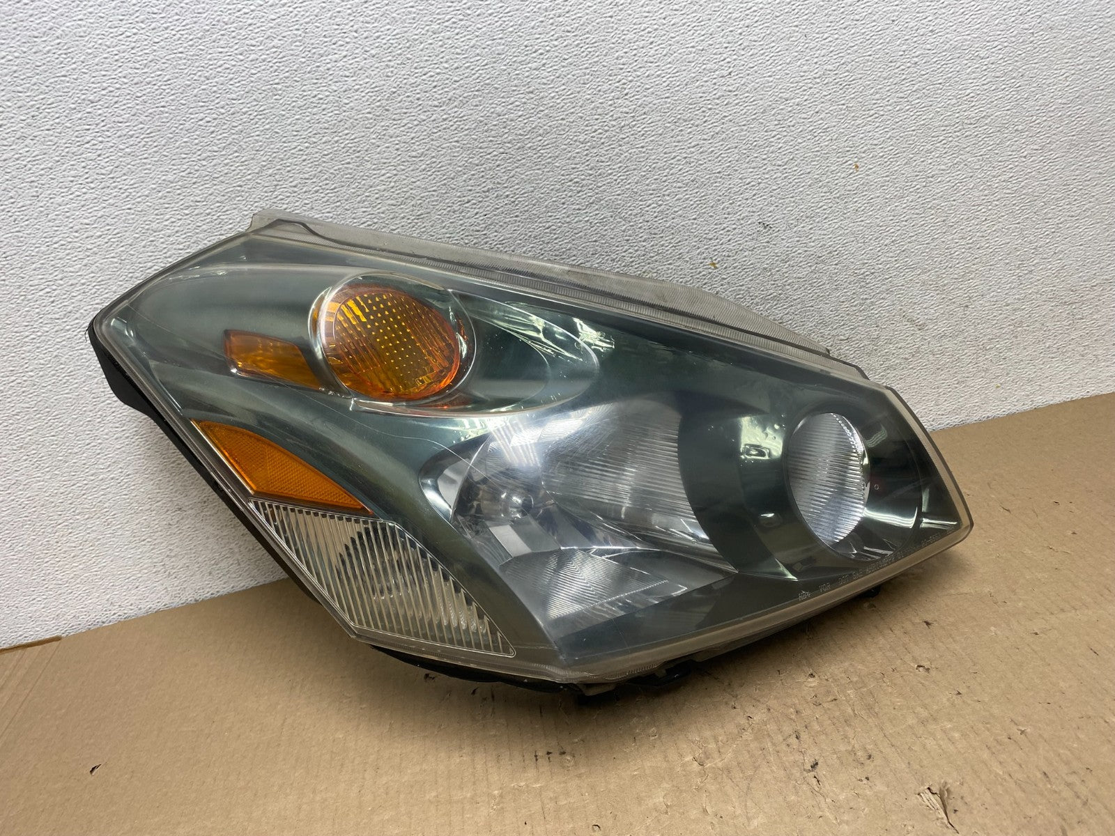 2004 to 2009 Nissan Quest Right Passenger RH Black Headlight AG8012 DW0