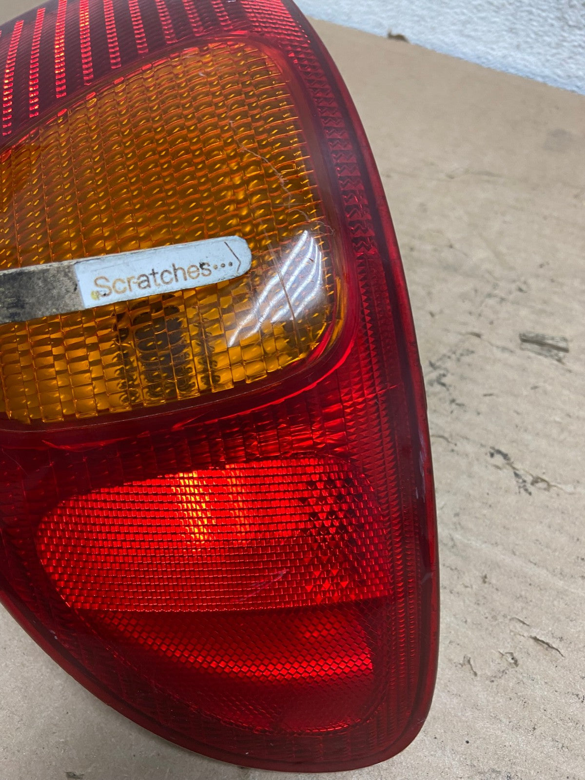 1998 1999 2000 Toyota Corolla Left Driver Lh Side Tail light AI0932 LK3