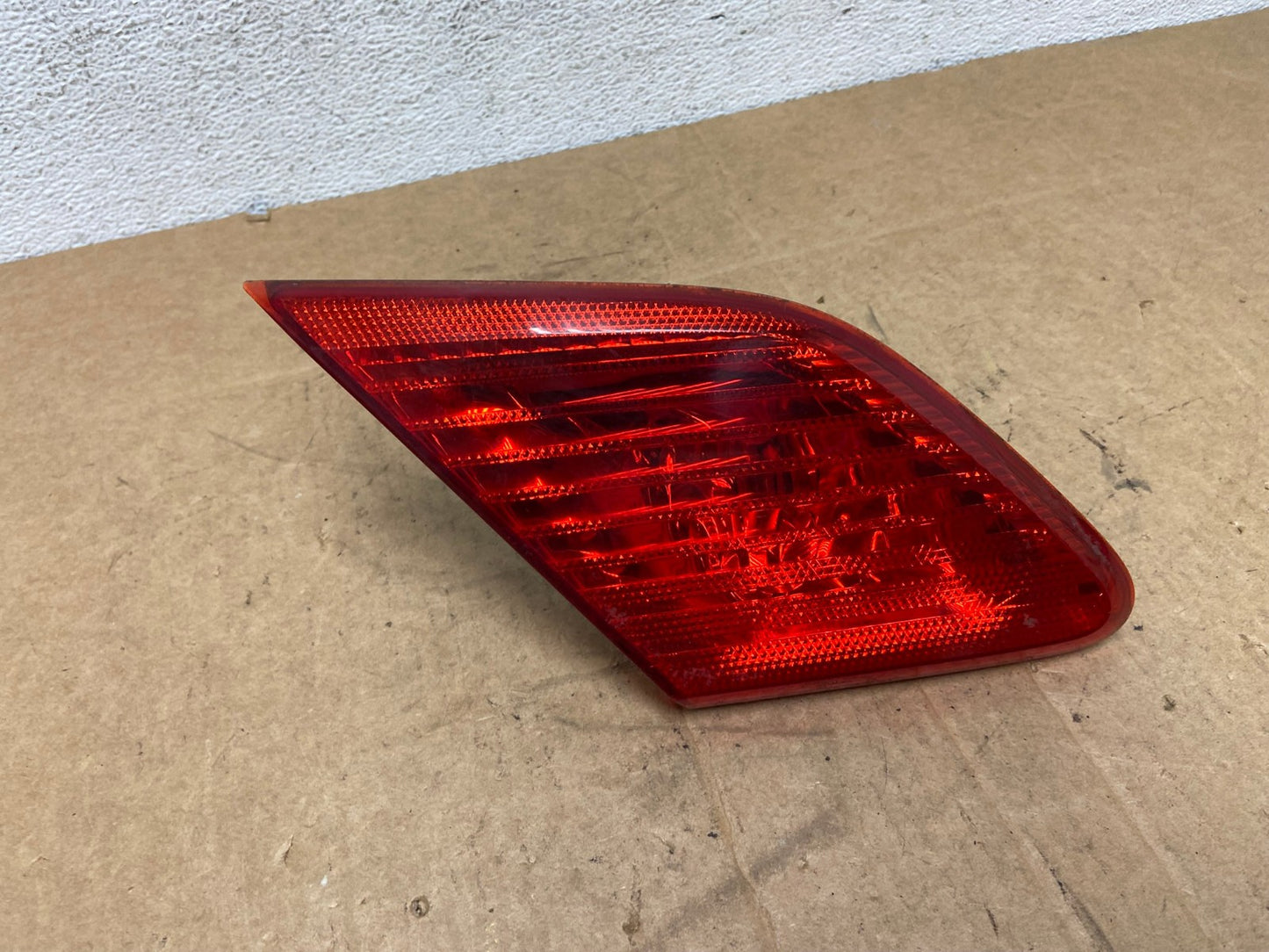 2003 to 2004 Toyota Avalon Left Driver LH Side Inner Tail Light AD6323 LK0