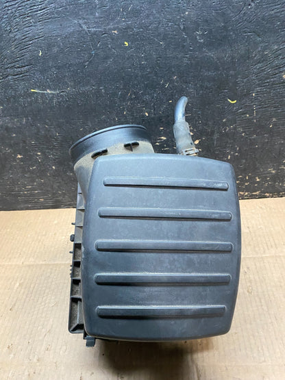 2011 - 2021 Dodge Durango 3.6L Air Filter Cleaner Box OEM y1825  DG4